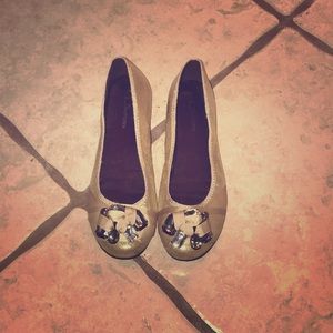 Chinese Laundry Beige and Gold Gemstone Flats-Sz 8